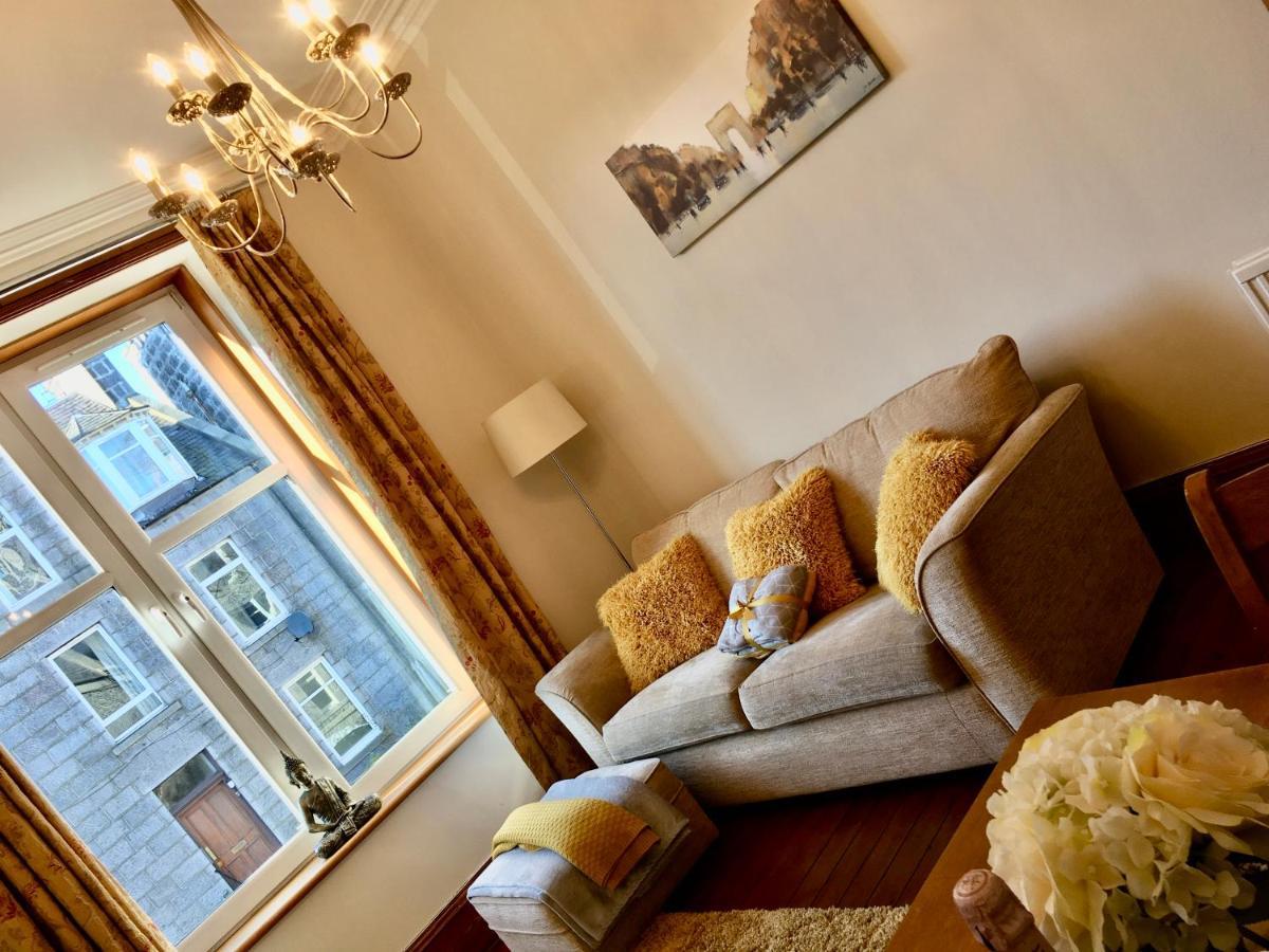 Cosy 2 Bedroom Central Apartment - Free Parking, Free Wifi Aberdeen Exterior foto