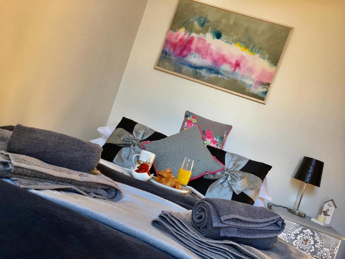 Cosy 2 Bedroom Central Apartment - Free Parking, Free Wifi Aberdeen Exterior foto