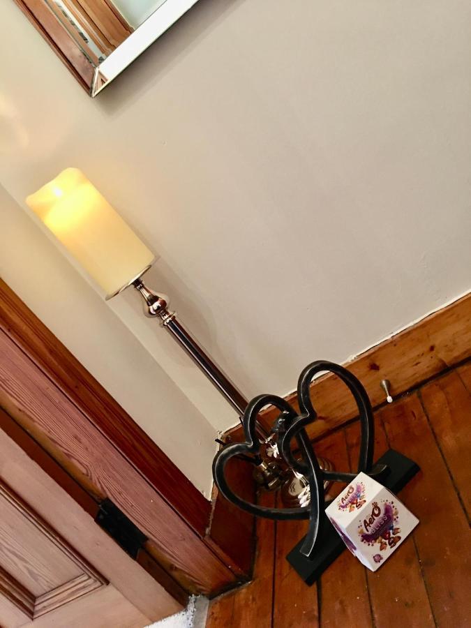 Cosy 2 Bedroom Central Apartment - Free Parking, Free Wifi Aberdeen Exterior foto